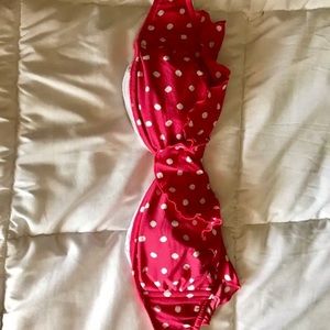 Adorable pink polka dot bikini top strapless!